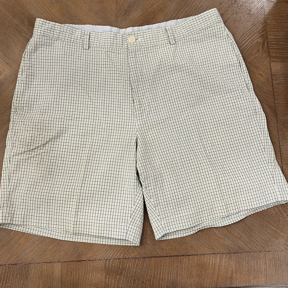 Brooks Brothers Men’s shorts. Size 38.